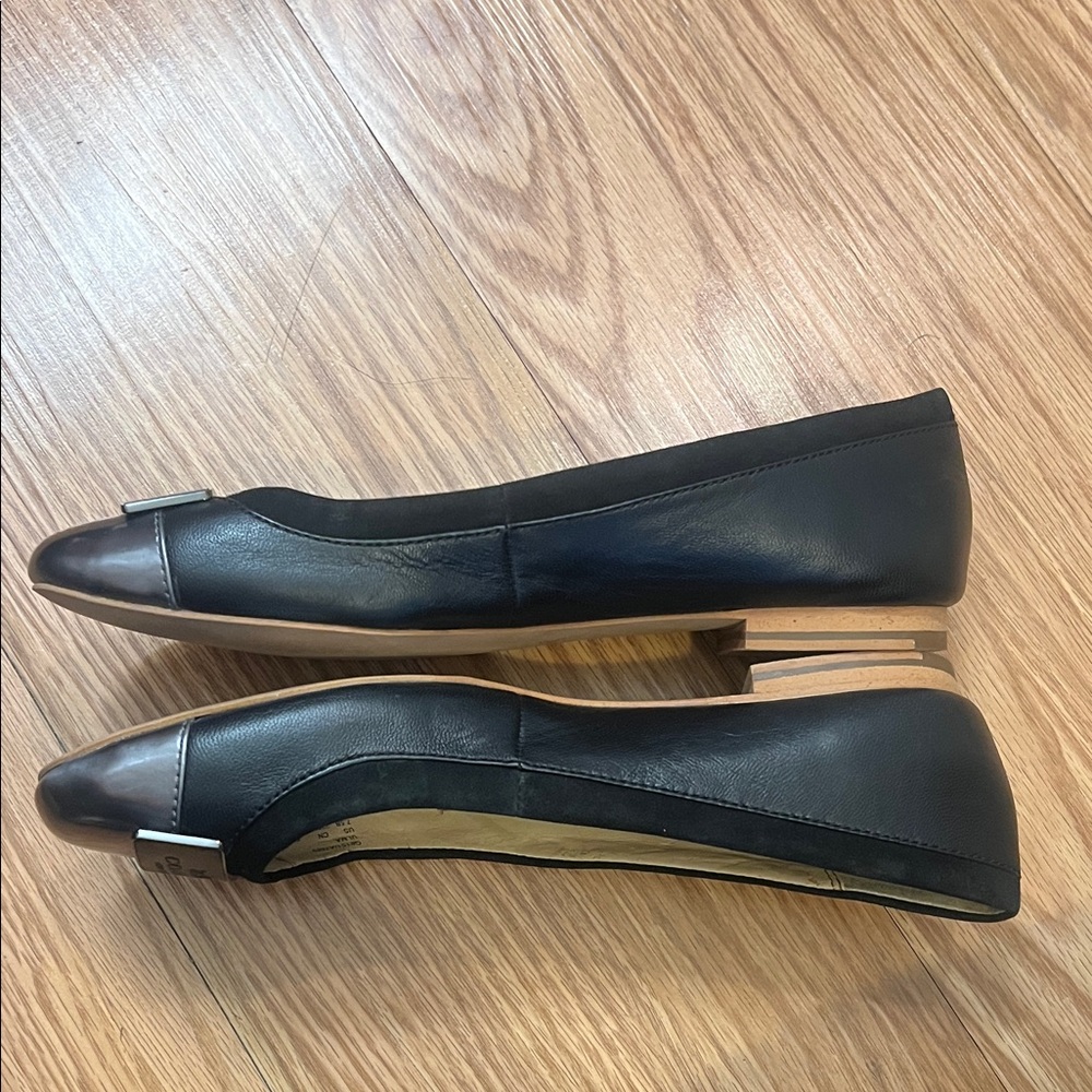 Coach Black and Silver Leather Flats - Picture 5 of 13